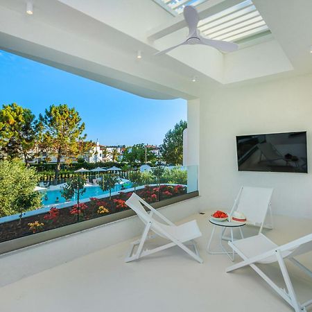 Cocoοns Luxury Suites & Villas Fourka Exterior foto