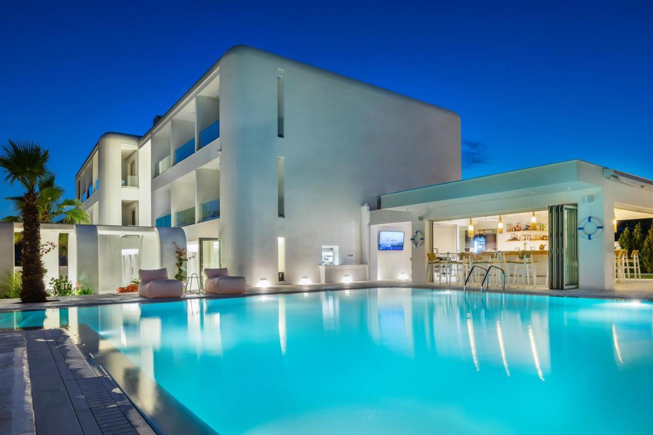 Cocoοns Luxury Suites & Villas Fourka Exterior foto