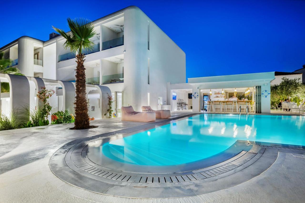 Cocoοns Luxury Suites & Villas Fourka Exterior foto