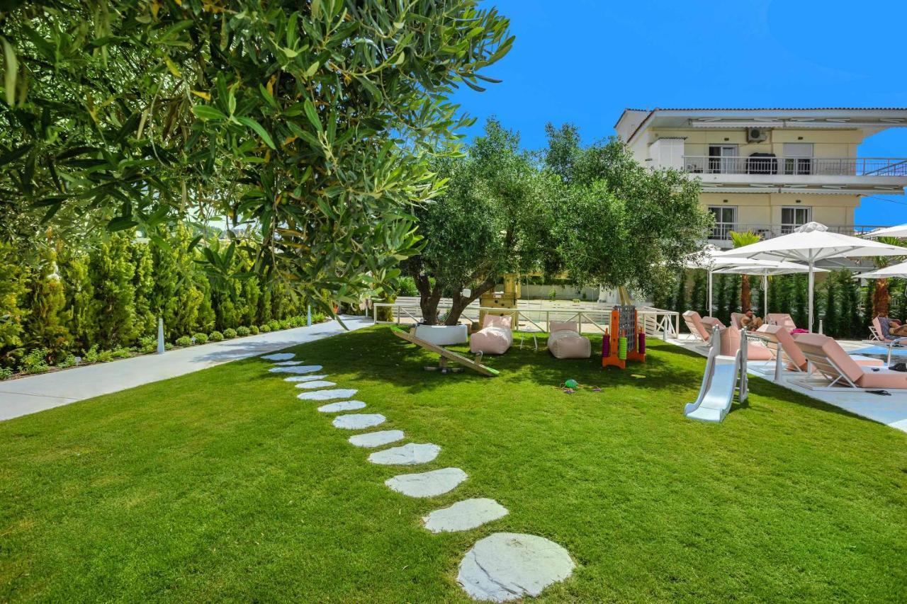 Cocoοns Luxury Suites & Villas Fourka Exterior foto