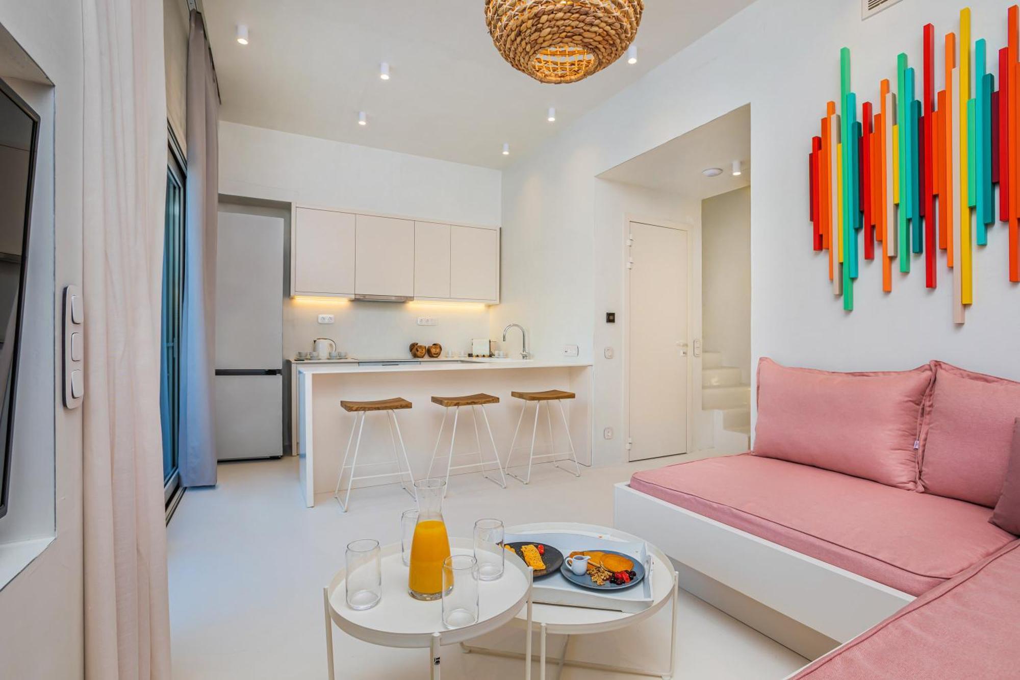 Cocoοns Luxury Suites & Villas Fourka Exterior foto