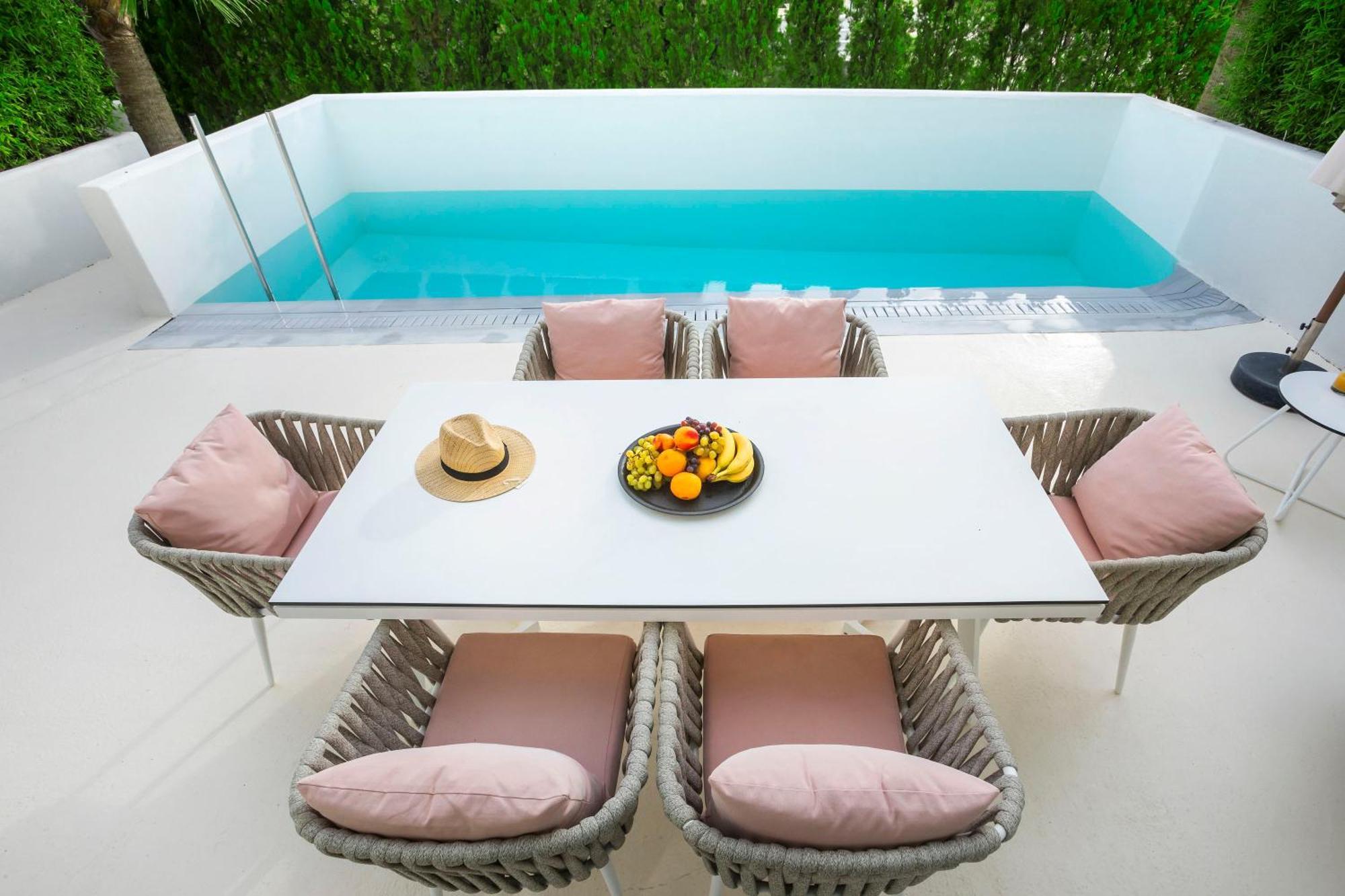 Cocoοns Luxury Suites & Villas Fourka Exterior foto