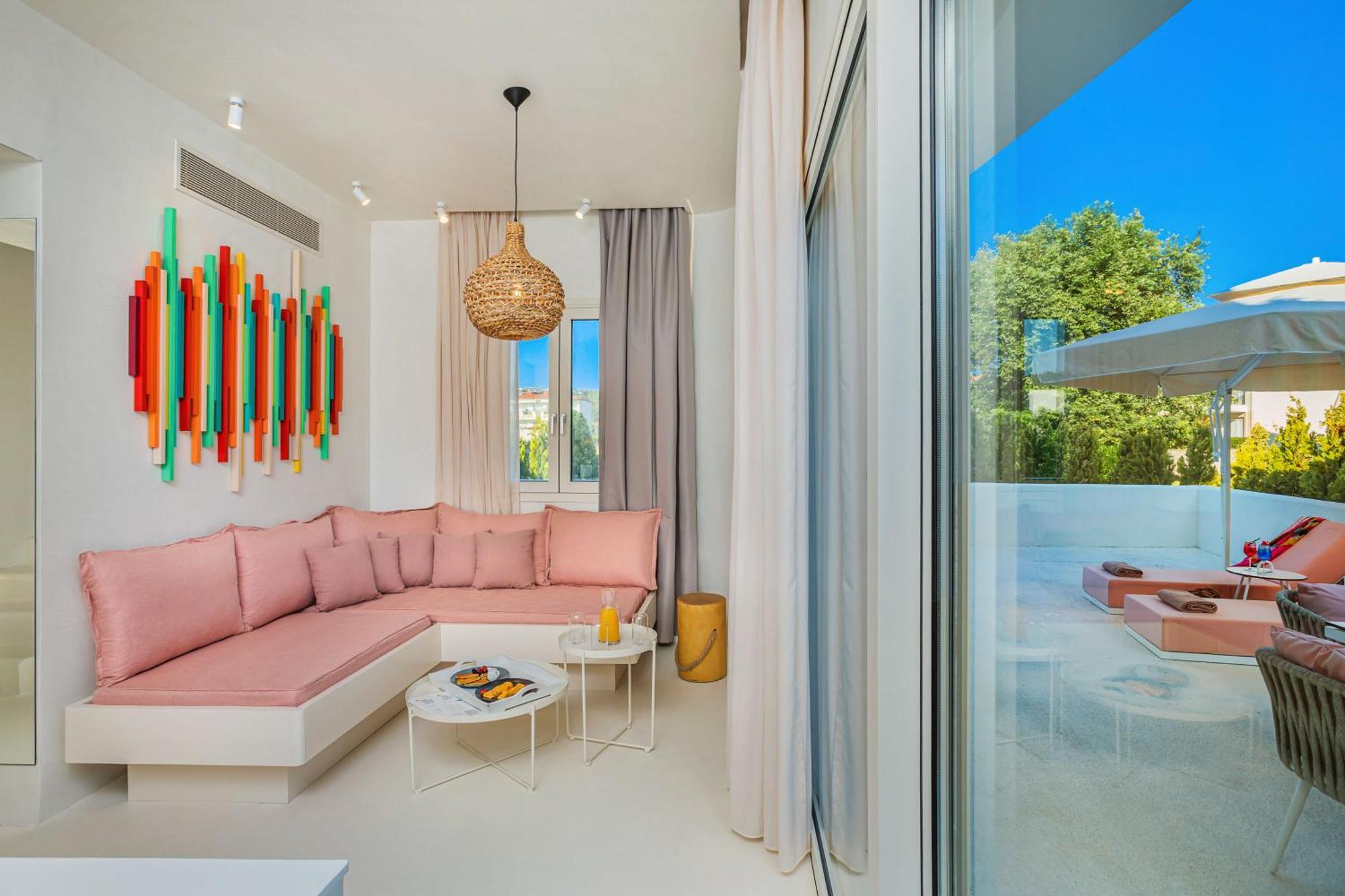 Cocoοns Luxury Suites & Villas Fourka Exterior foto