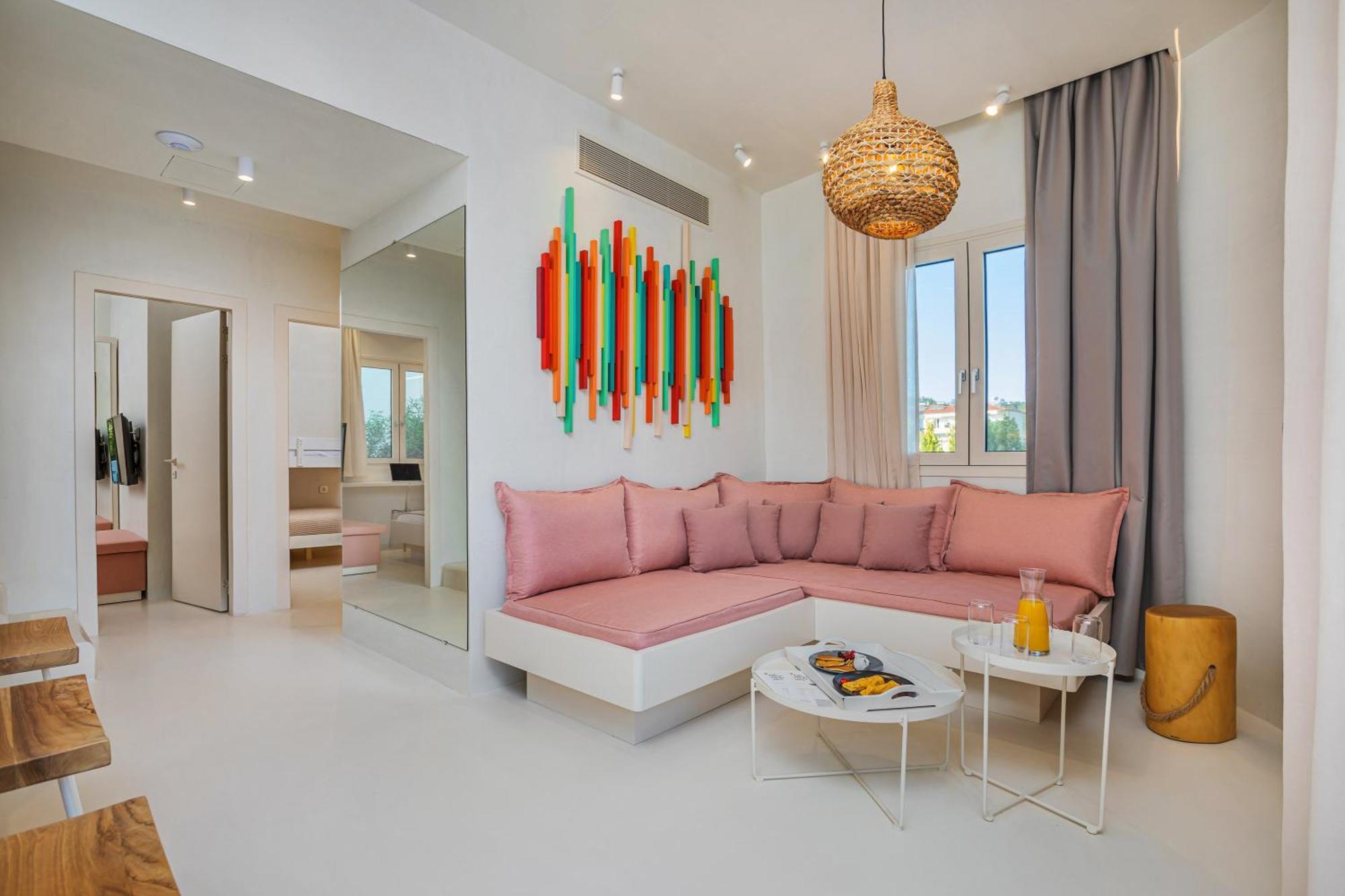 Cocoοns Luxury Suites & Villas Fourka Exterior foto