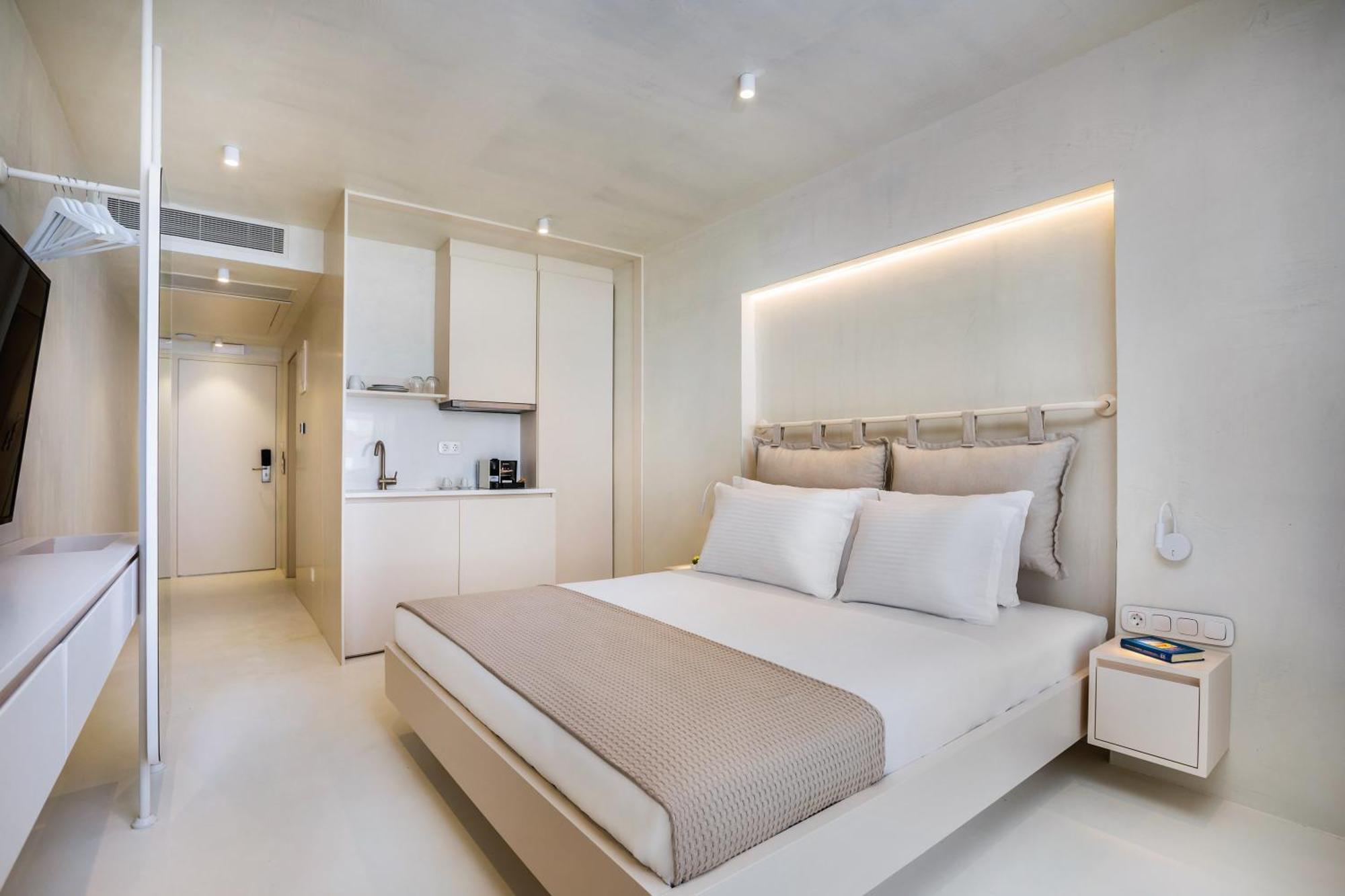 Cocoοns Luxury Suites & Villas Fourka Exterior foto